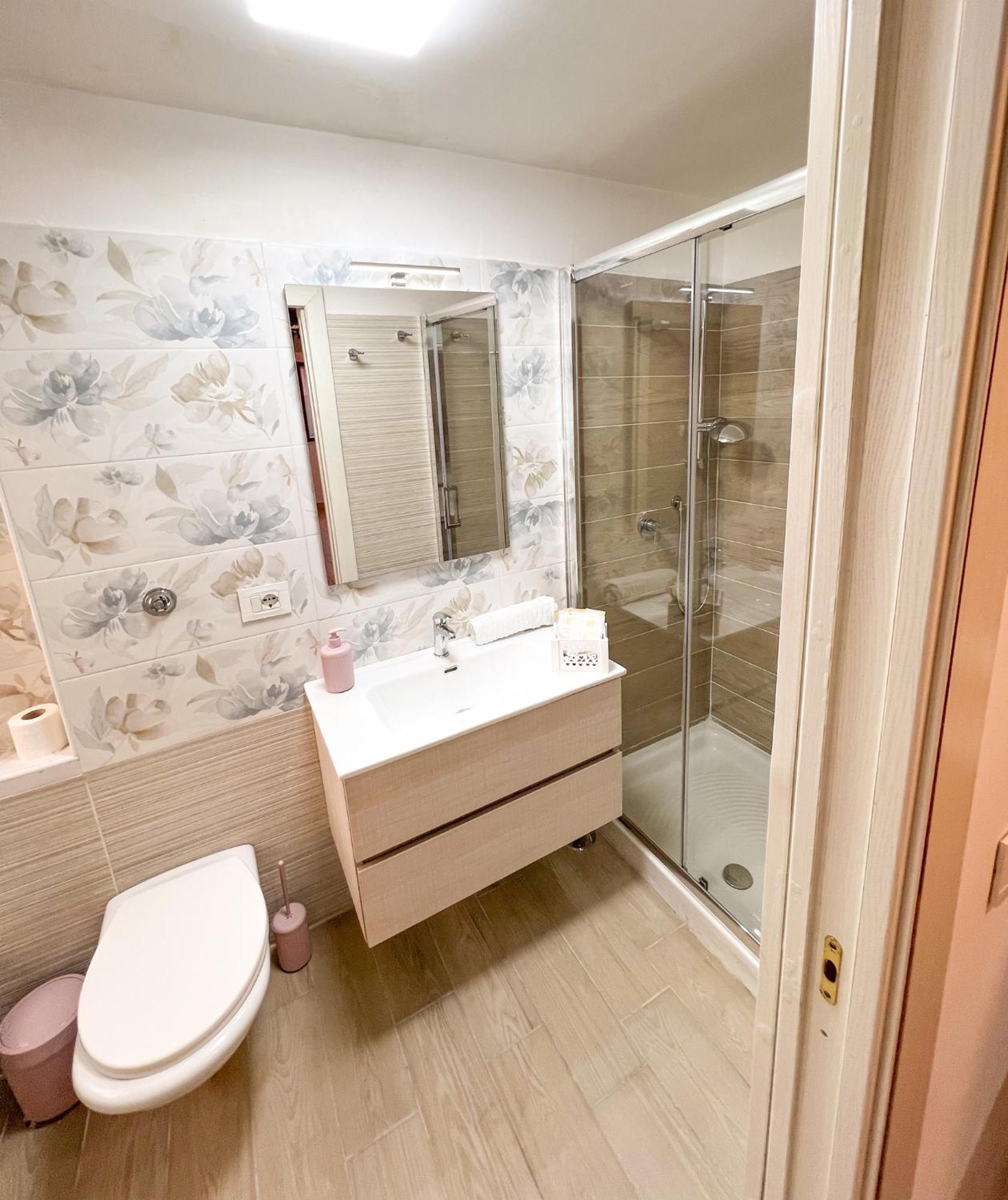 נאפולי Romantic Suite מראה חיצוני תמונה