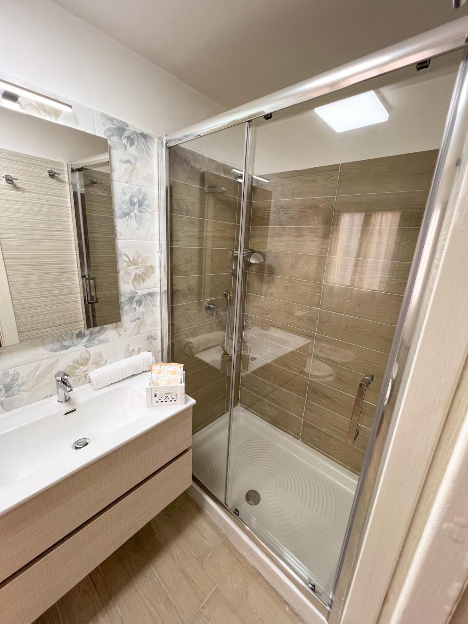 נאפולי Romantic Suite מראה חיצוני תמונה
